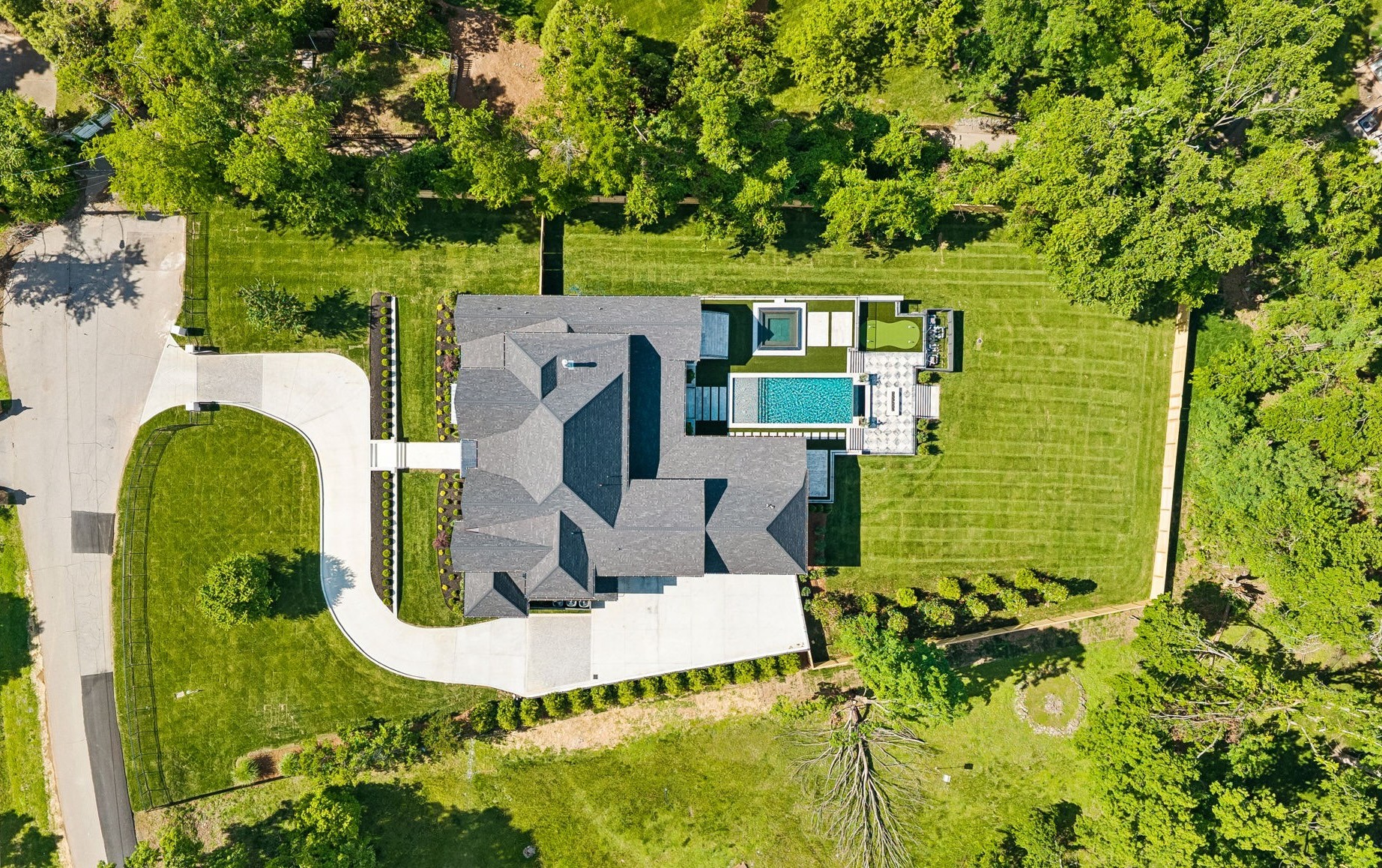 840 Brentview Dr