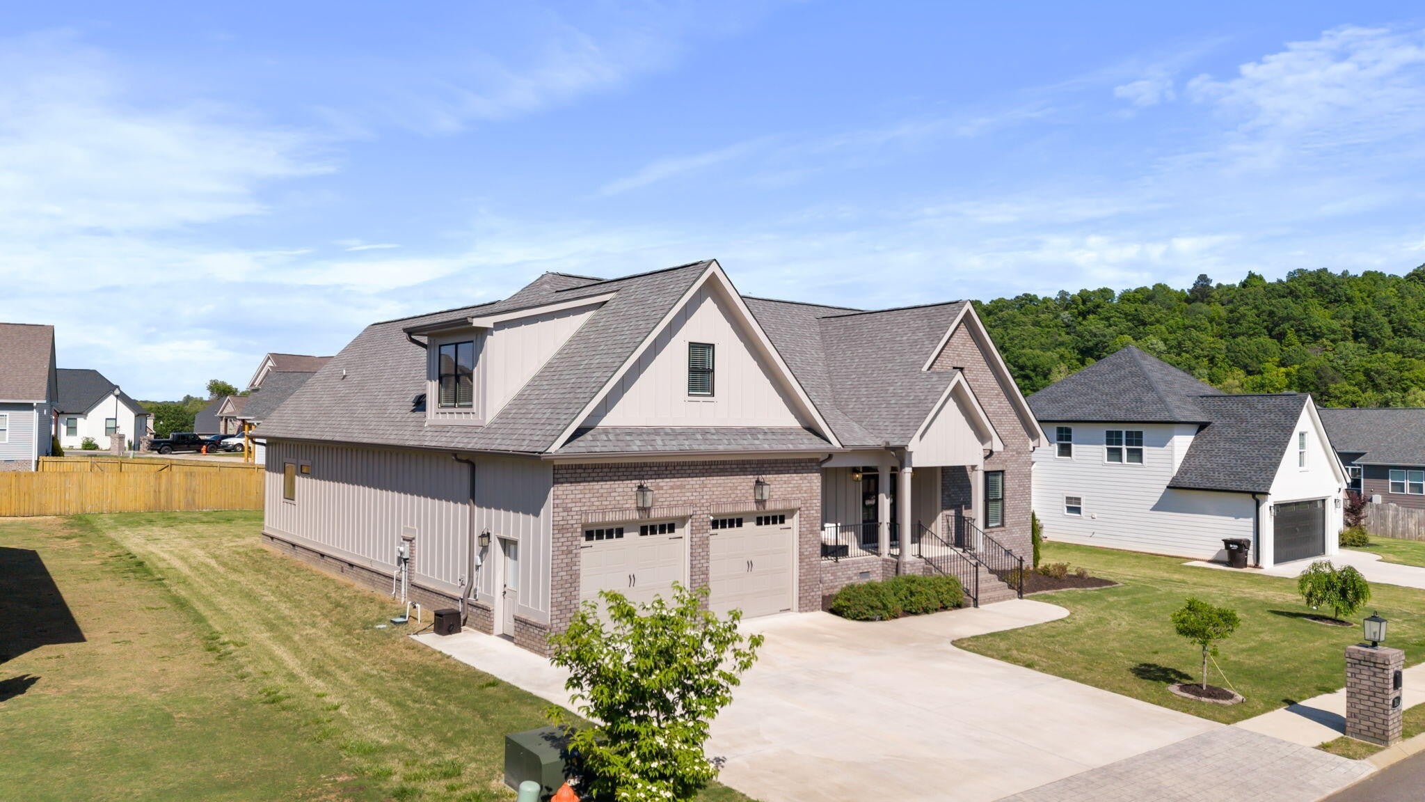 145 White Tail Lane NW
