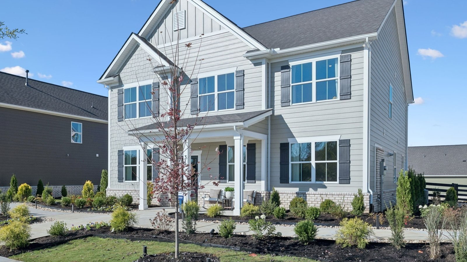 305 Harvest Point Blvd