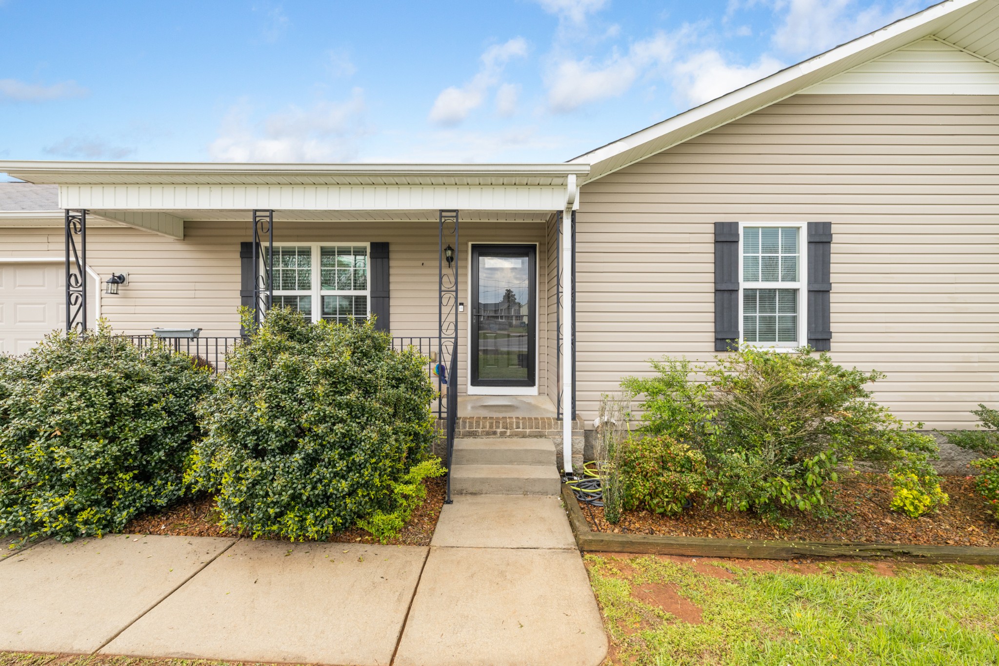 419 Strawberry Dr