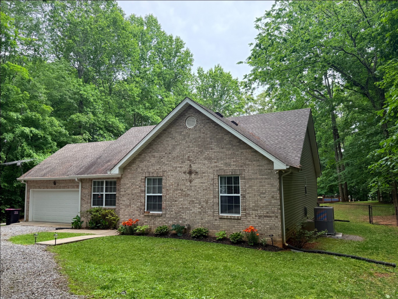 1147 Dimple Rd
