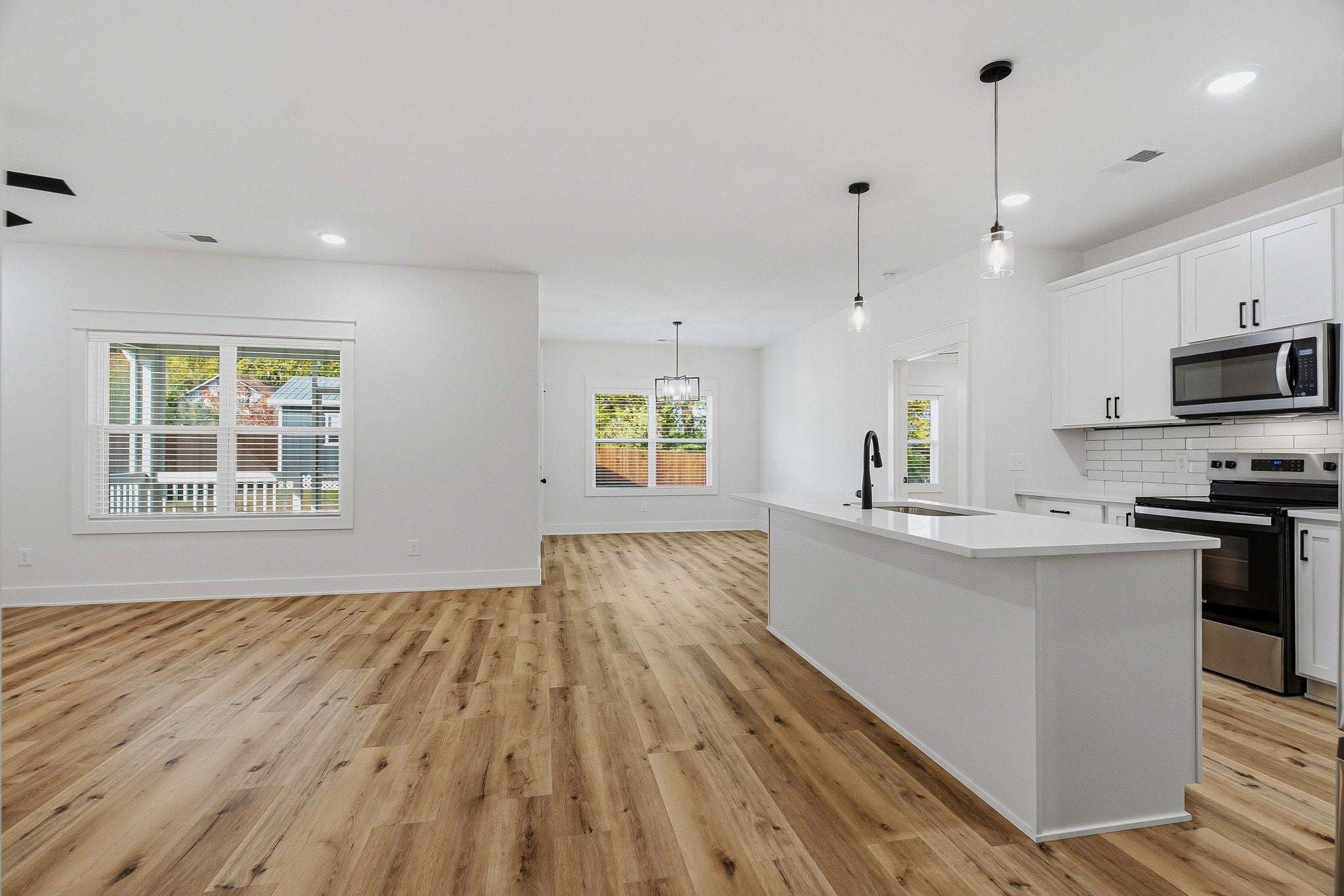 825 Parkside Blvd