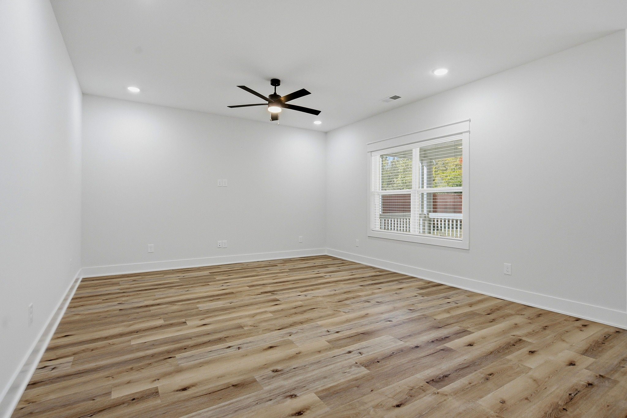 825 Parkside Blvd