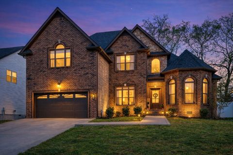 1401 Apple Blossom Rd Clarksville TN 37042