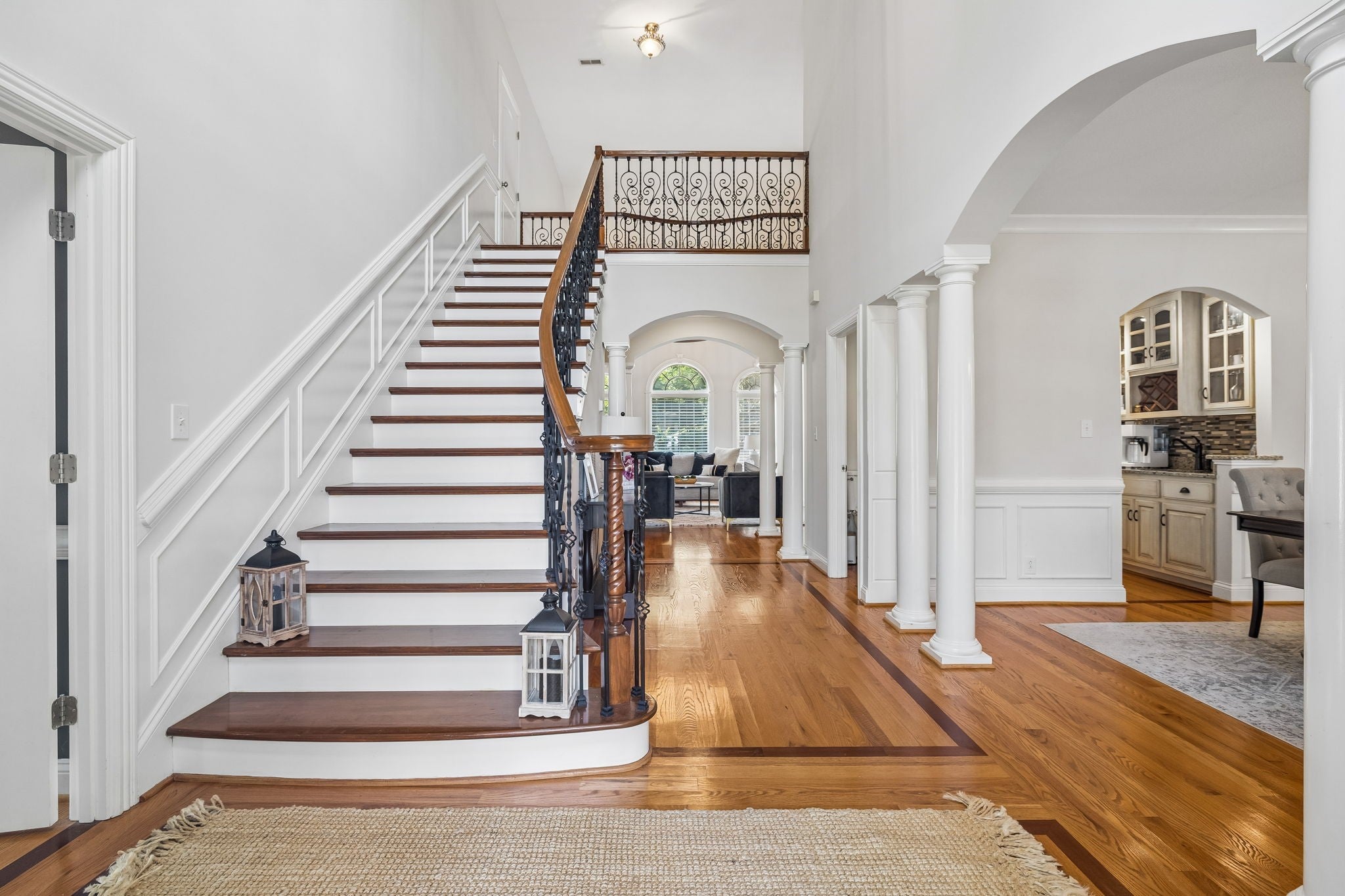 405 Lake Pointe Dr