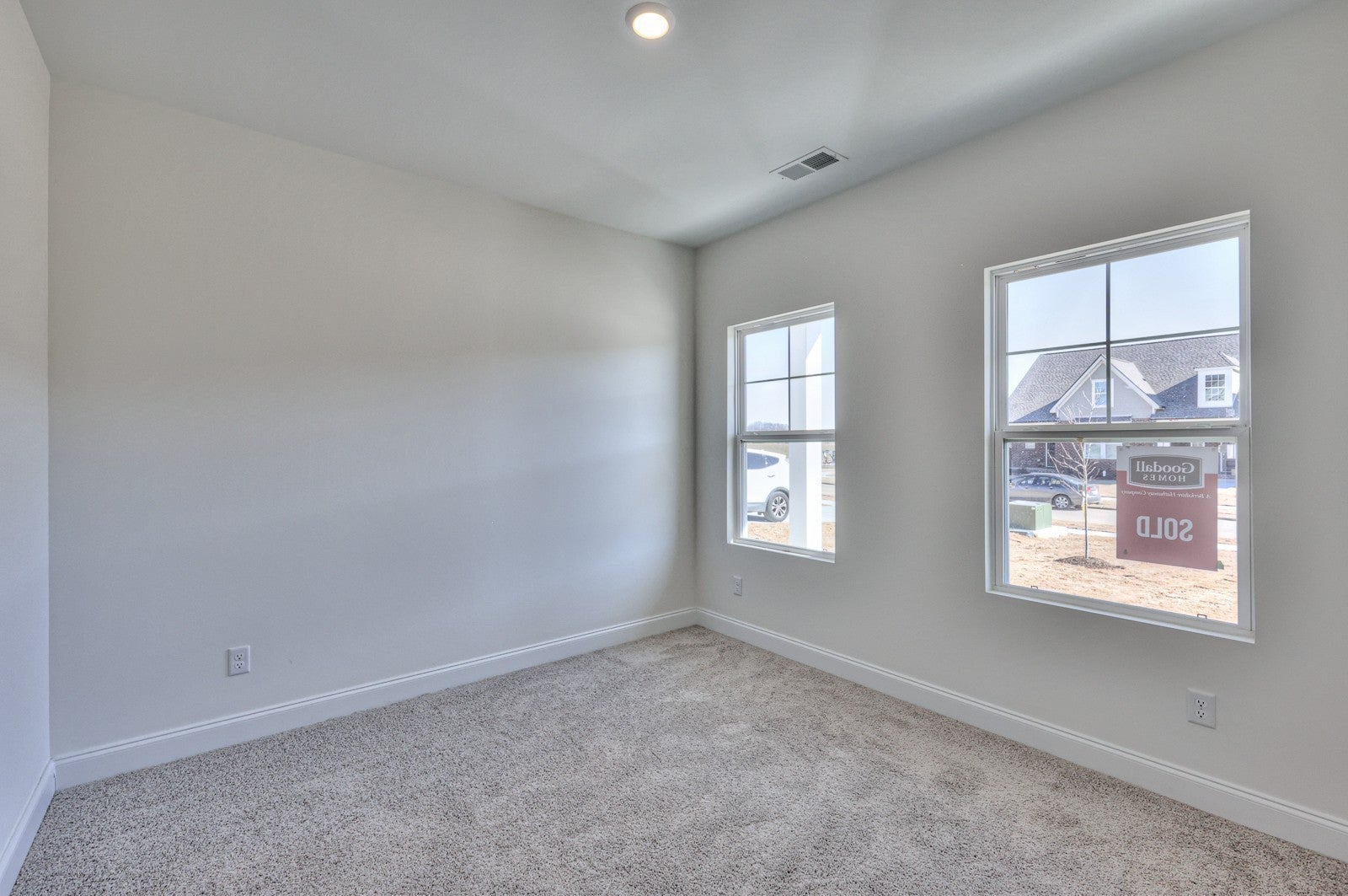 1032 Bluestem Rd