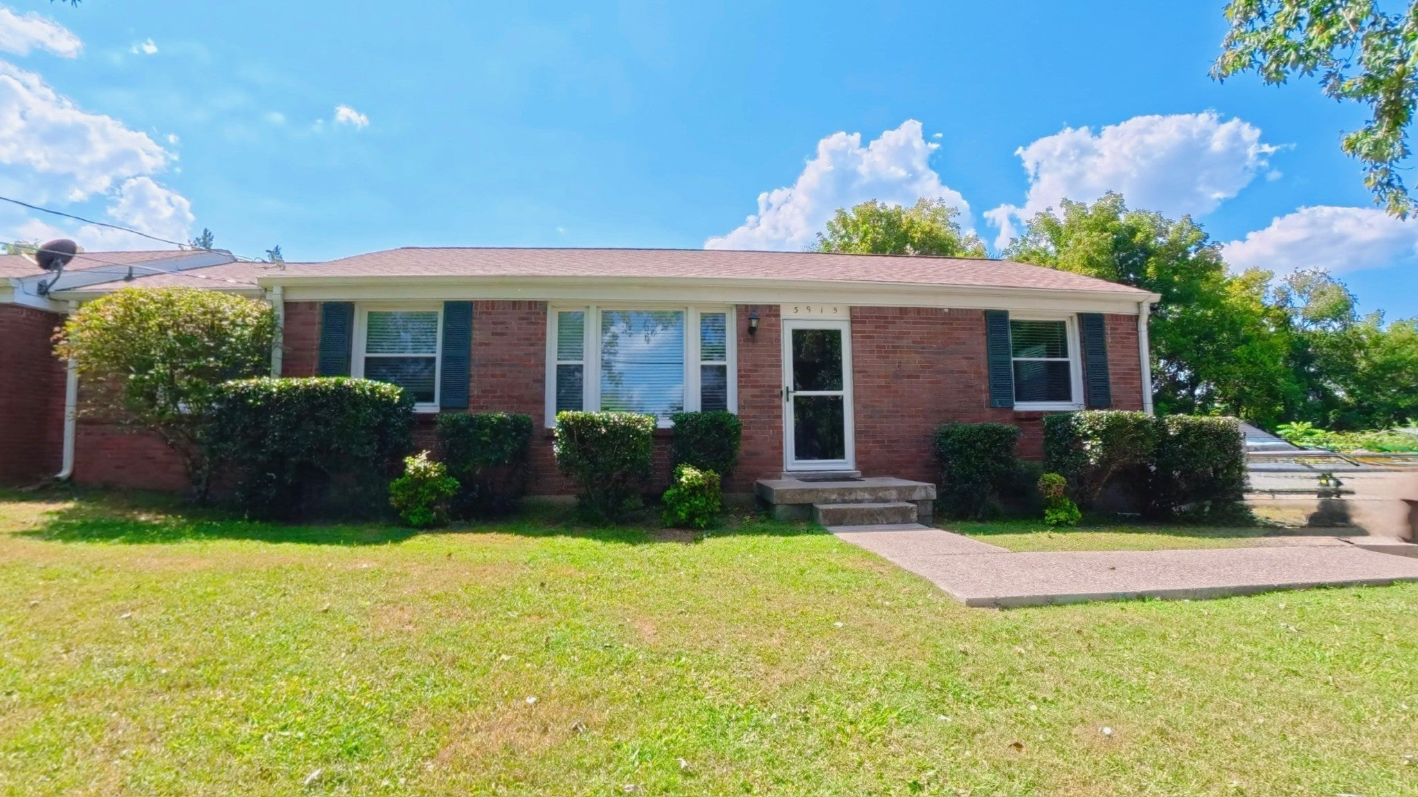 4-bed listing at 3915 E Ridge Dr, Nashville