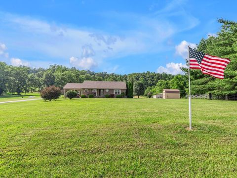 7807 McMinnville Hwy Morrison TN 37357