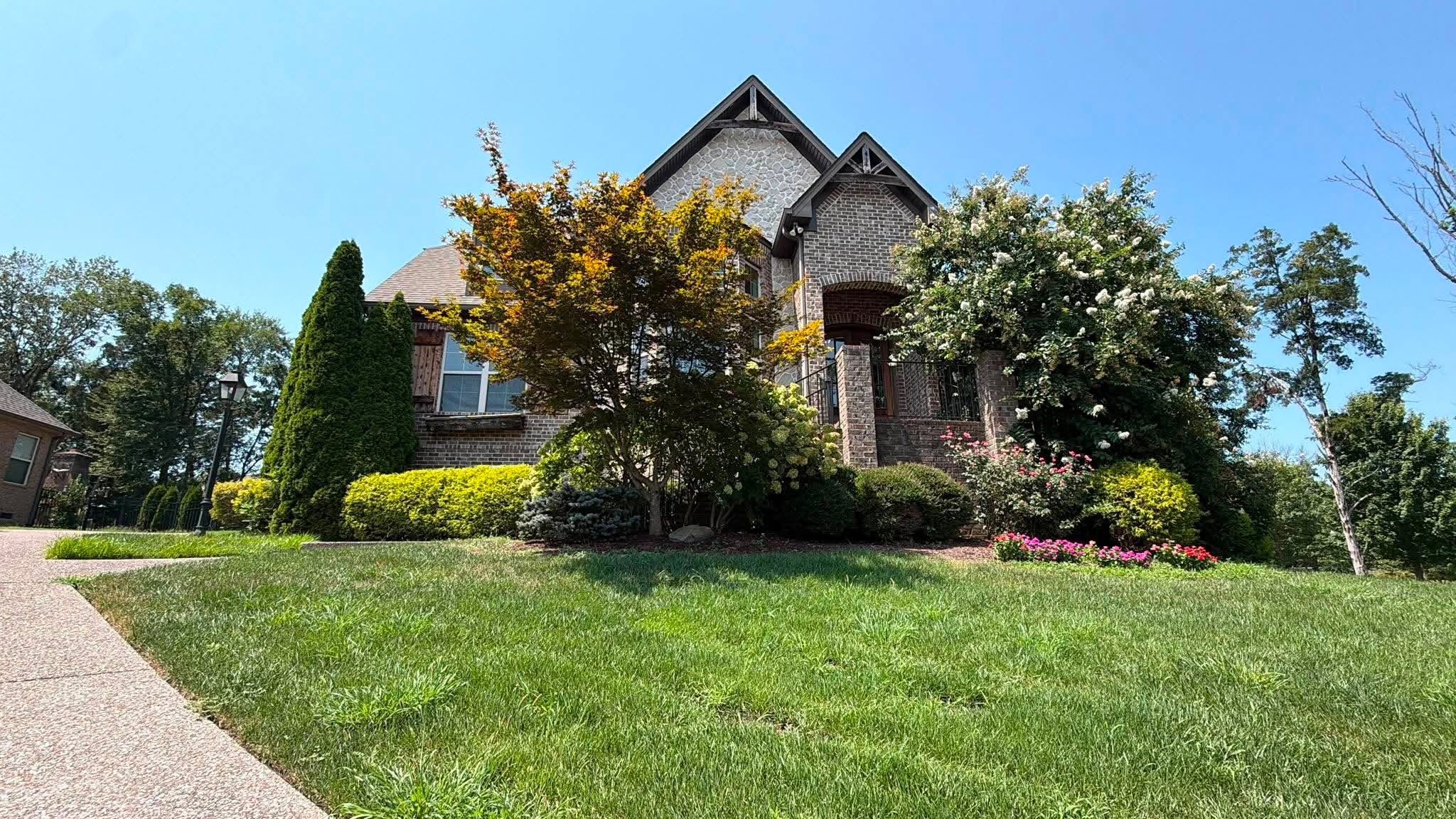 2025 Clifton Johnston Ct