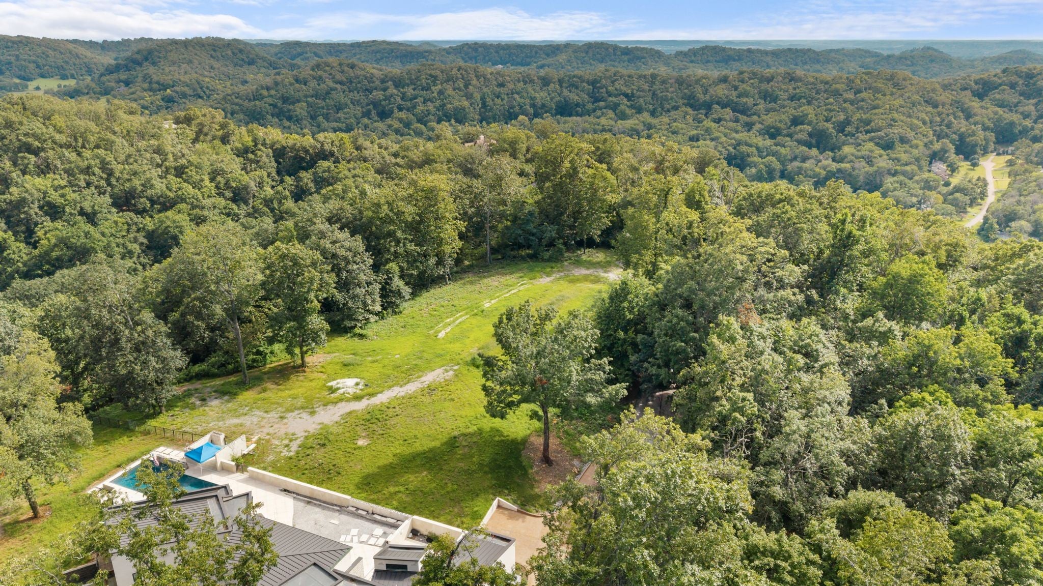 730 Valhalla Ln
