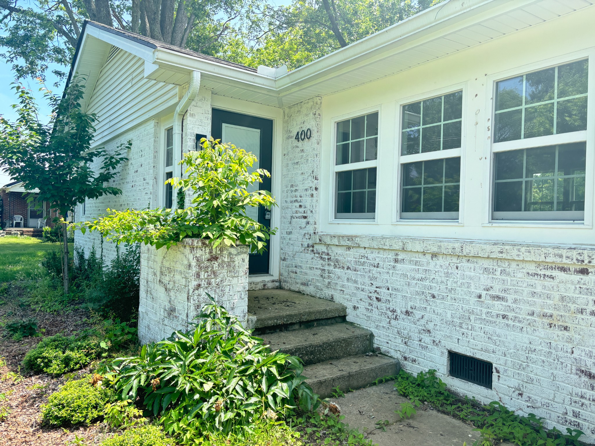 400 Circle Dr