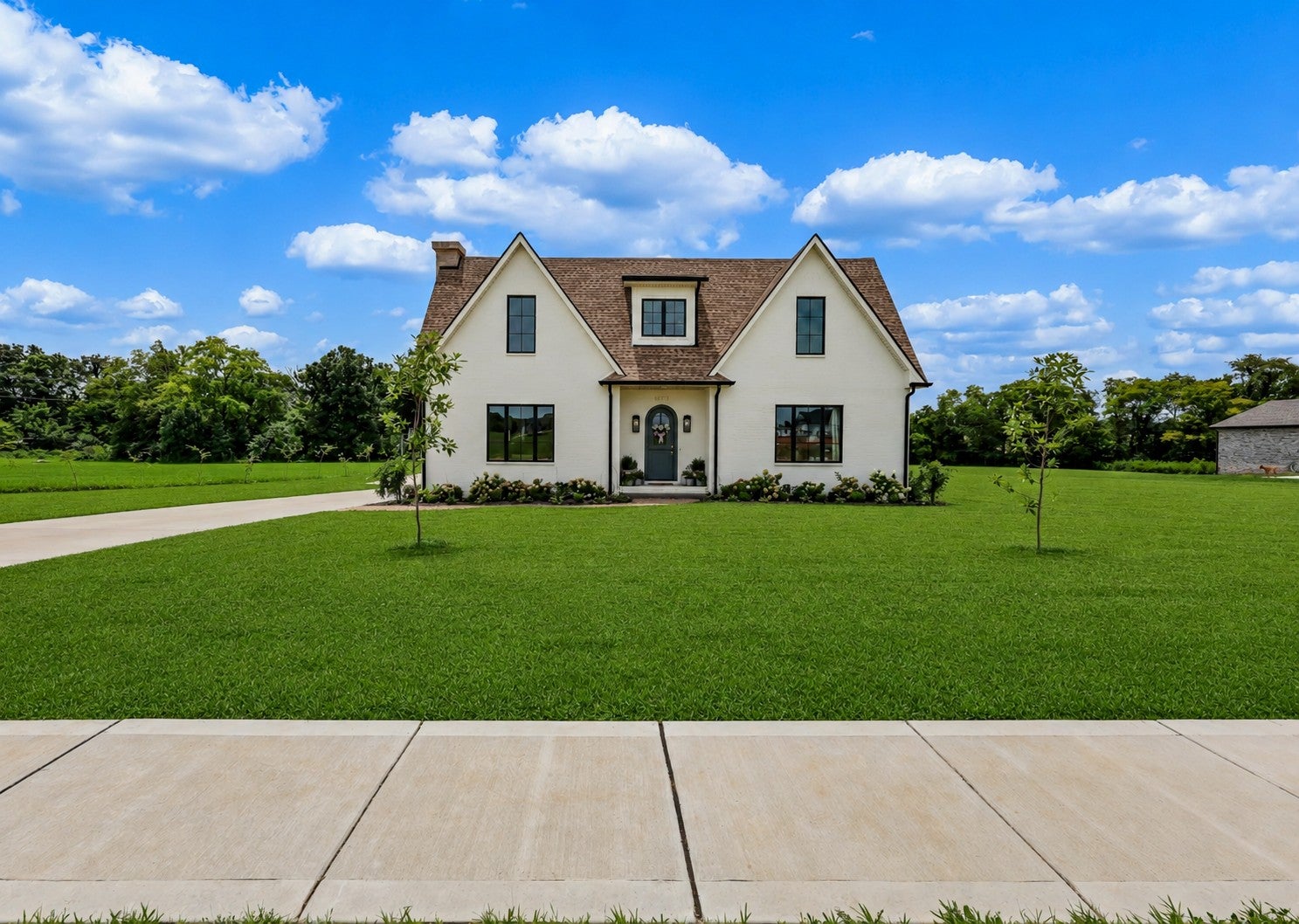 4872 Royal View Way