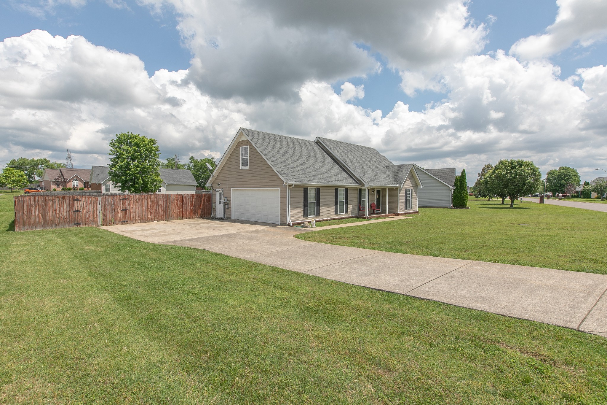 5064 Tricia Pl