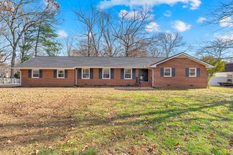 518 Sharondale Dr Tullahoma TN 37388