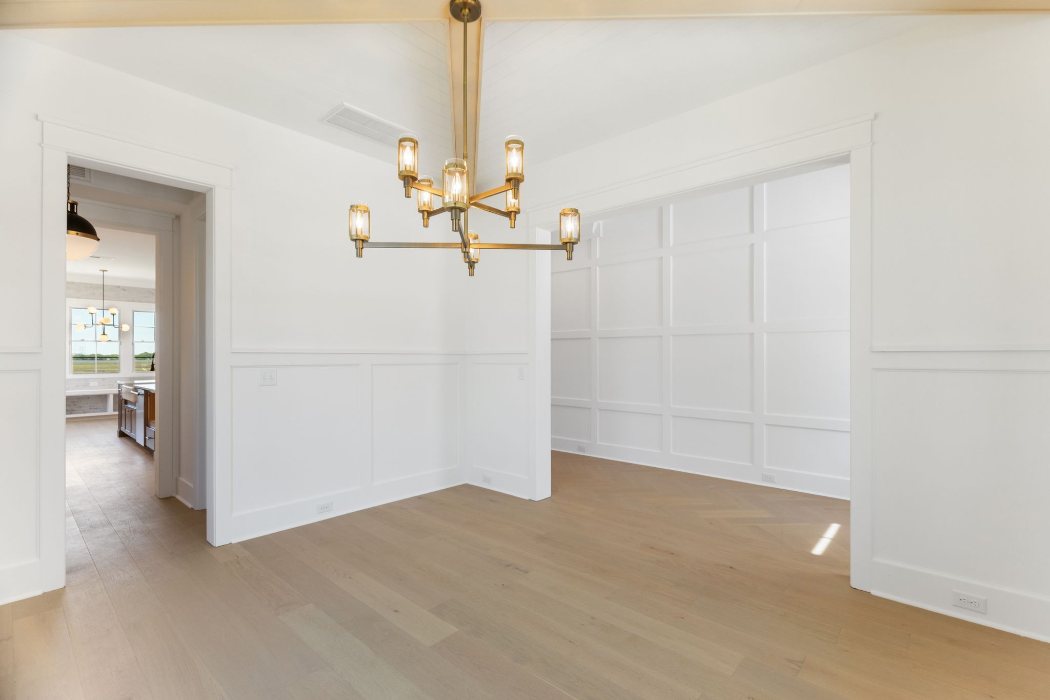 5424 Fremar Circle W