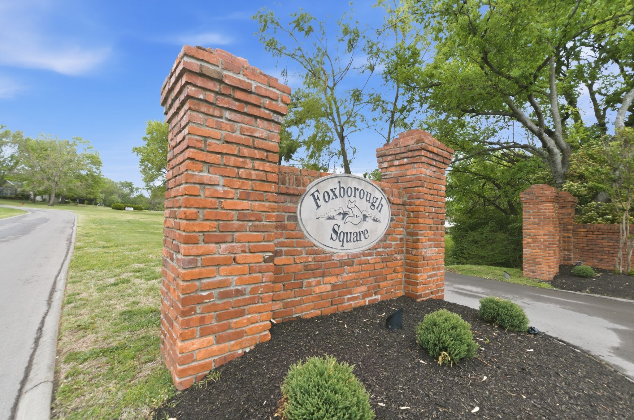 6006 Foxborough Sq E