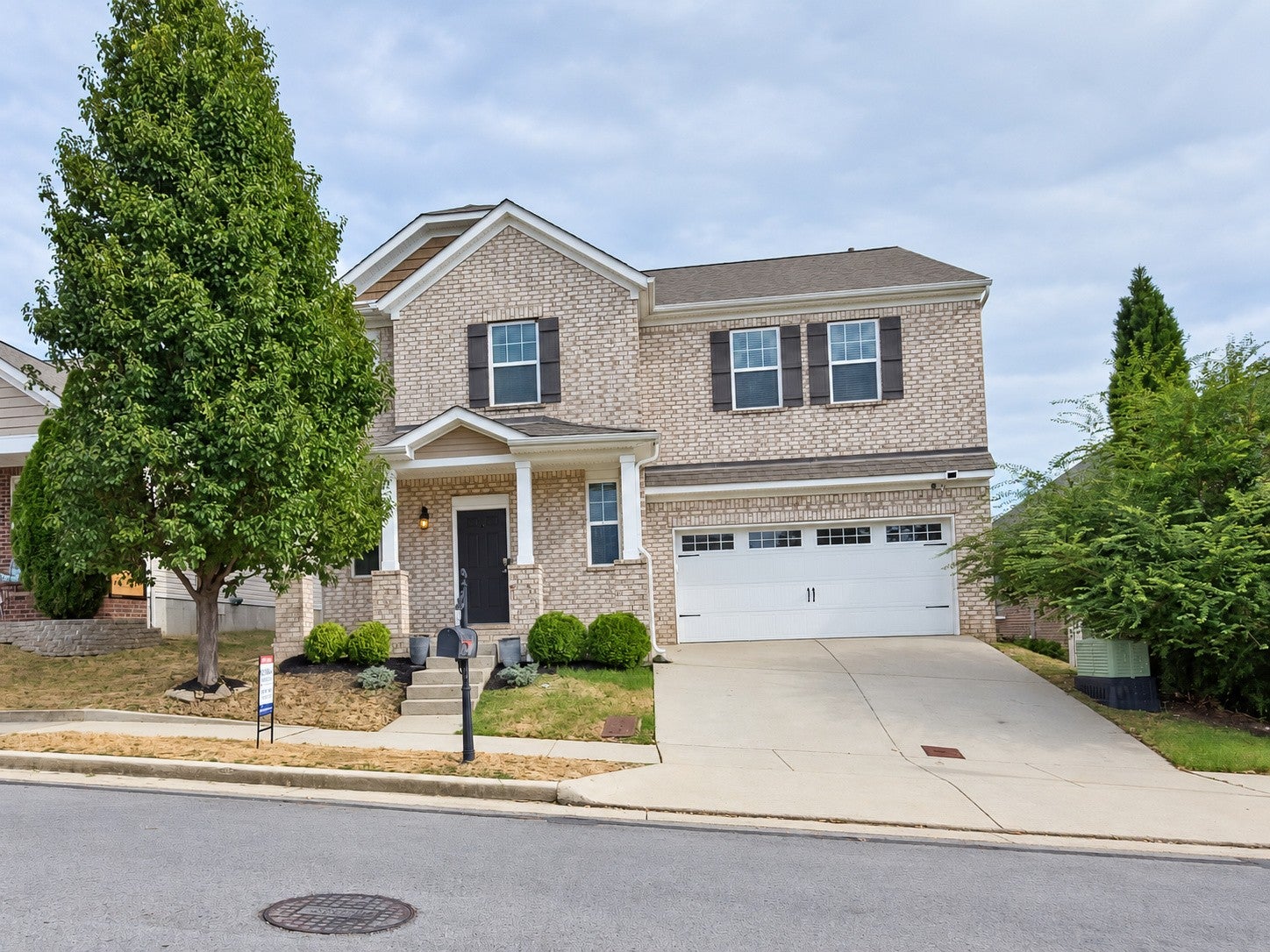 3-bed listing at 1321 Riverbirch Way, Hermitage
