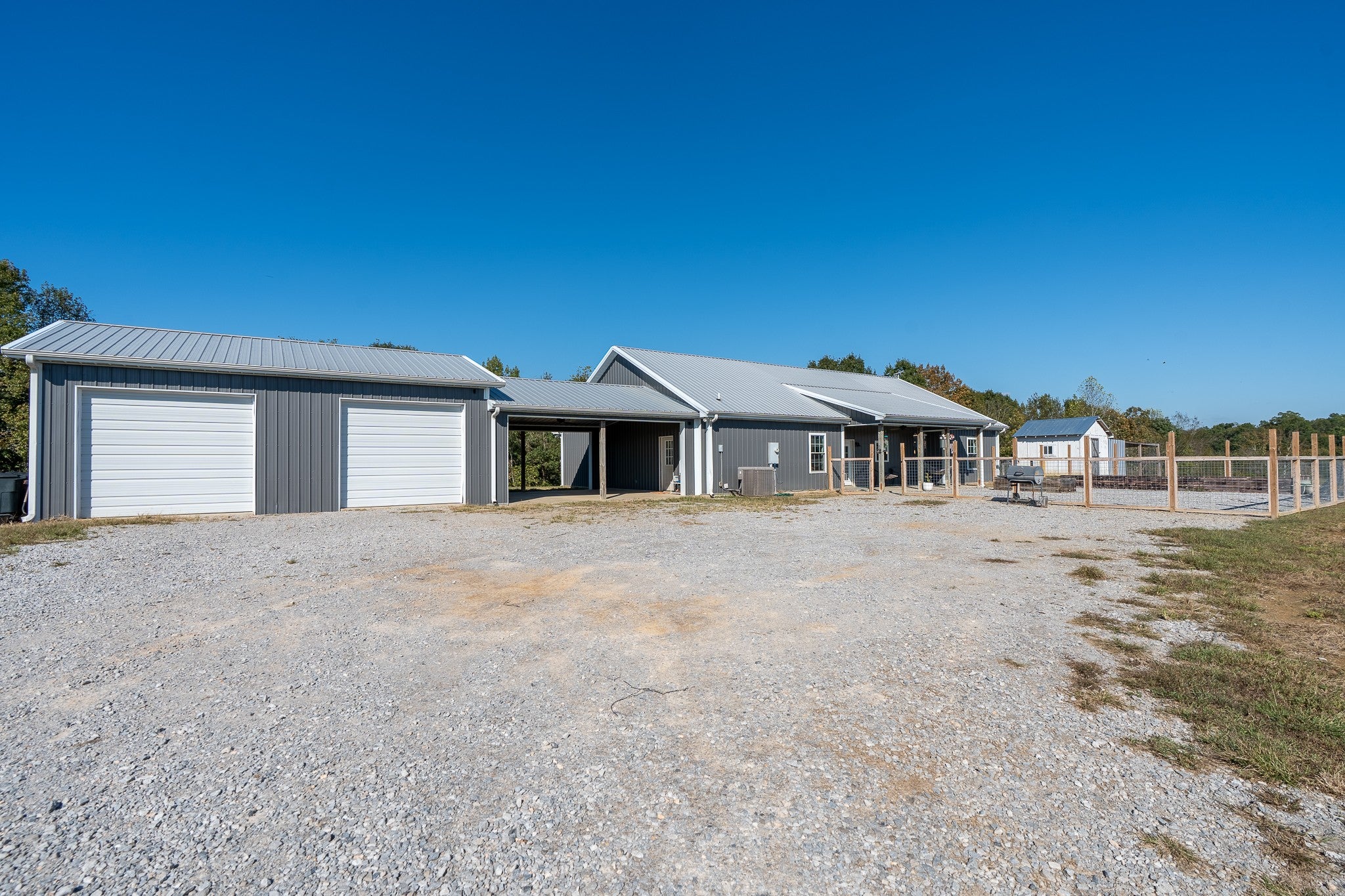 242 Hedrick Ln