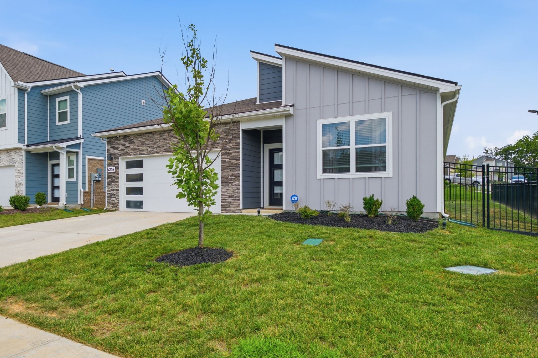 1208 Linn Cove Ct