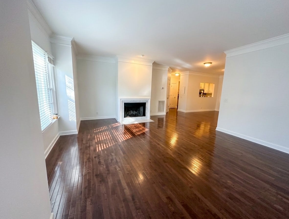 4202 Harding Rd 103