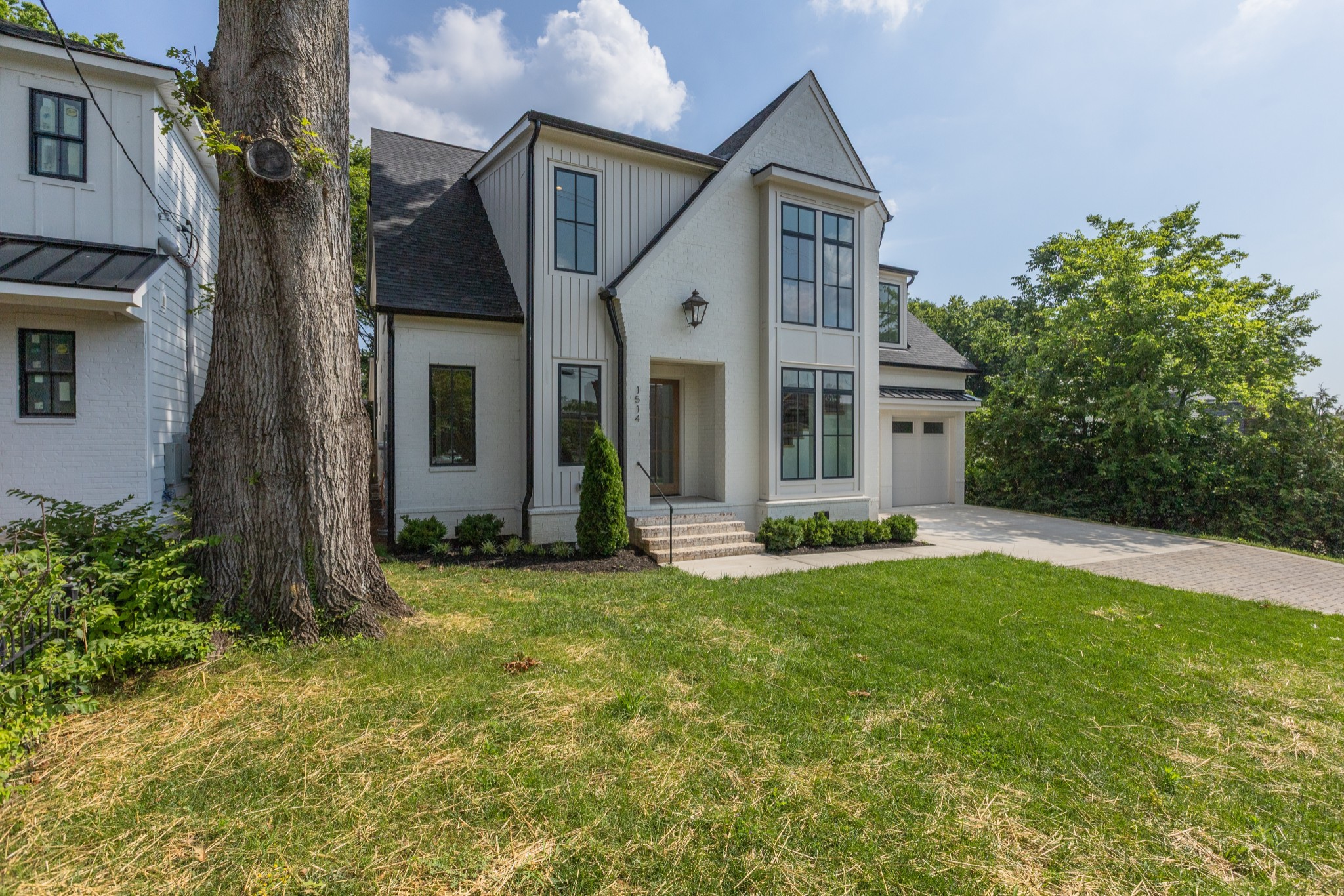 1514 Grandview Dr