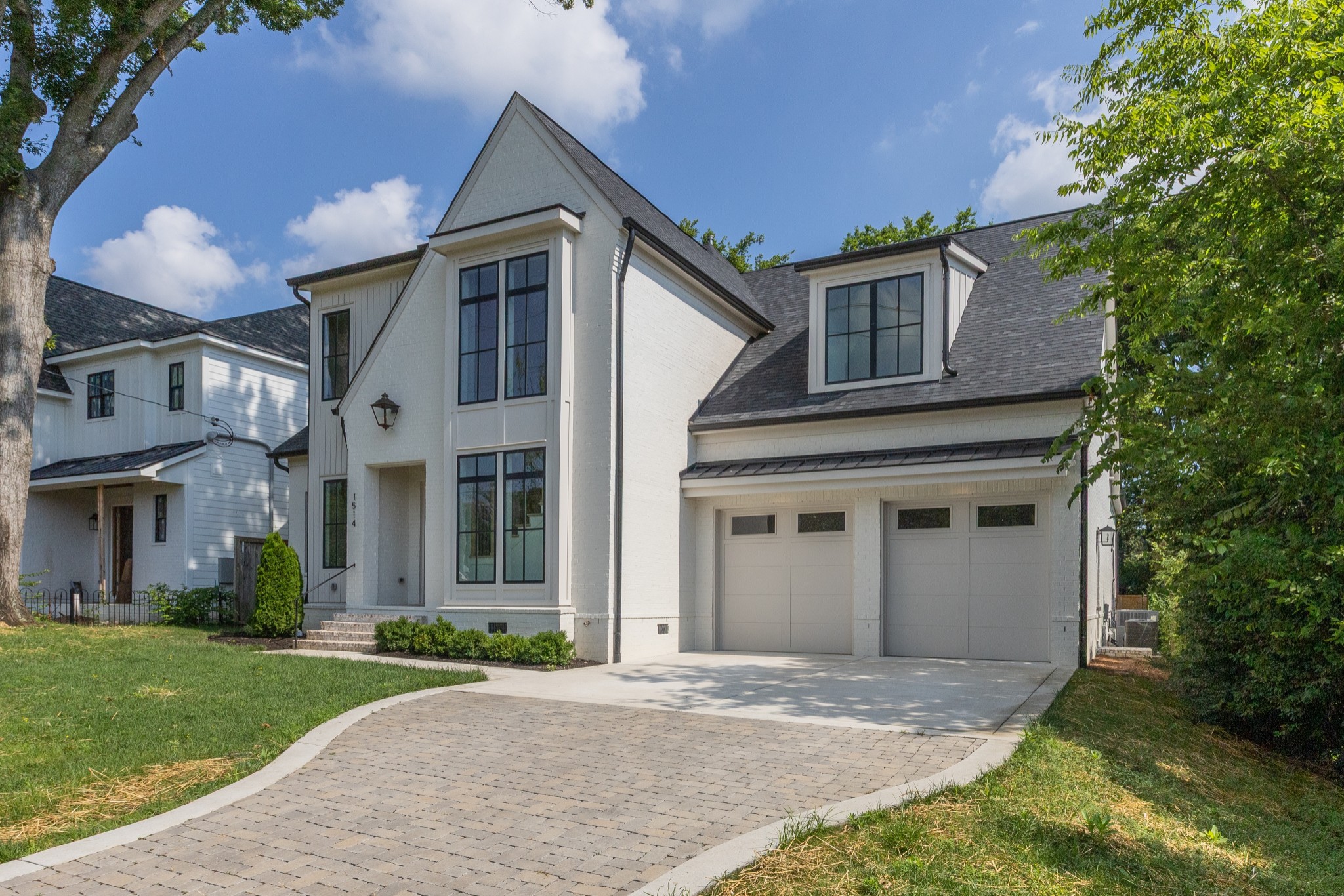 1514 Grandview Dr
