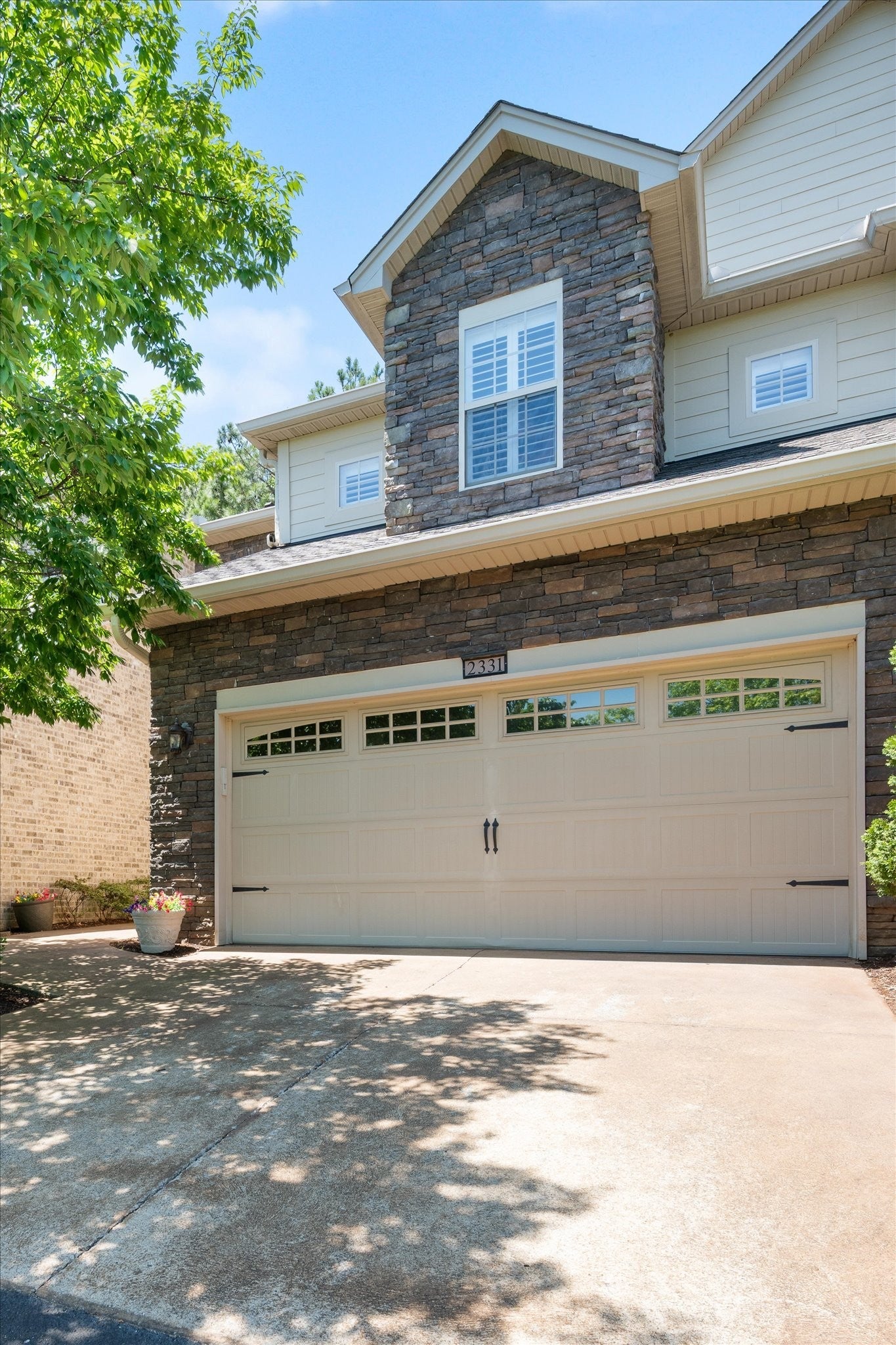 2331 River Terrace Dr