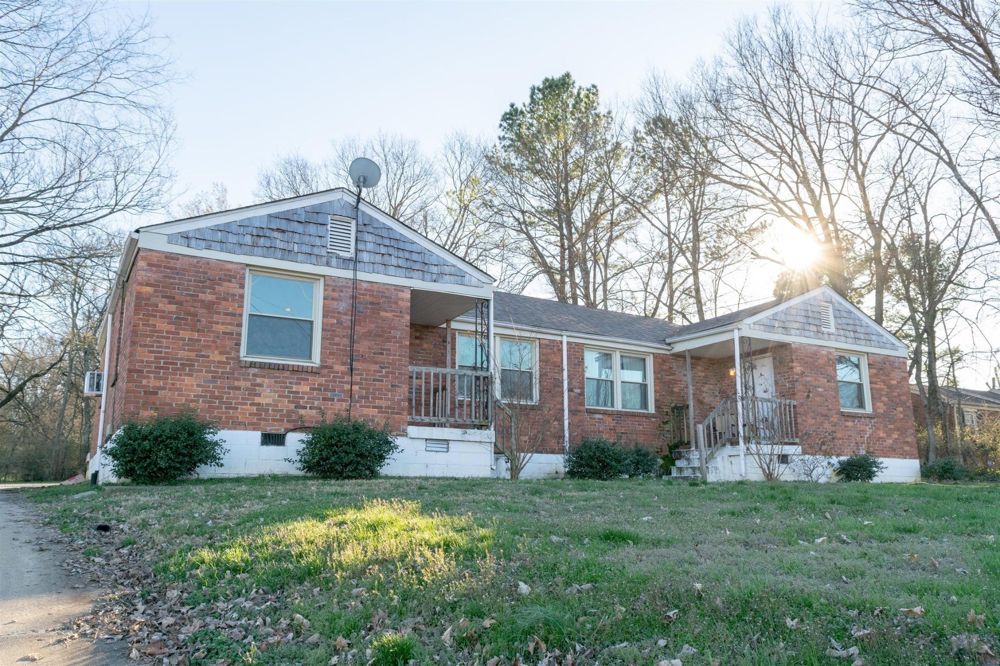 2.0-bed rental at 410a Ewing Drive