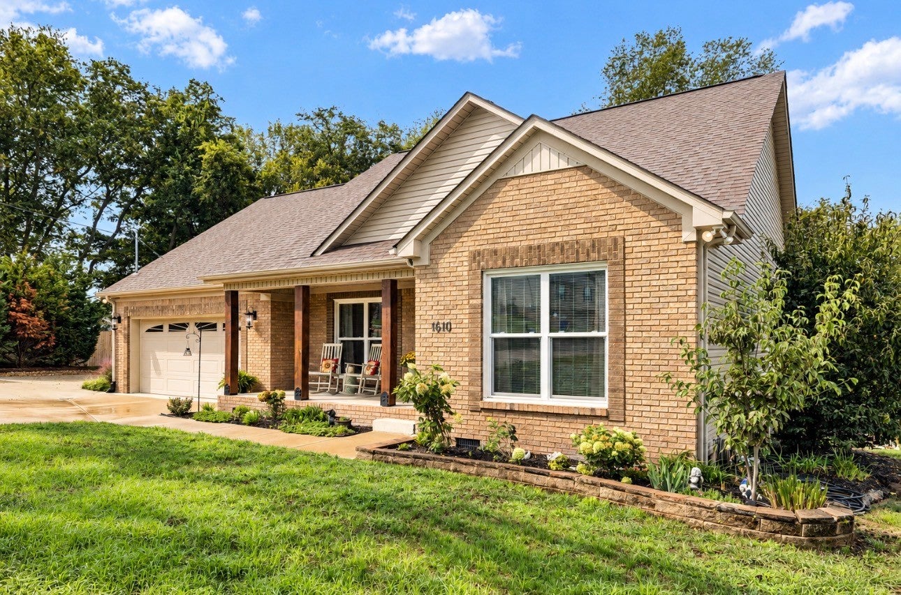 1610 Rugby Ct