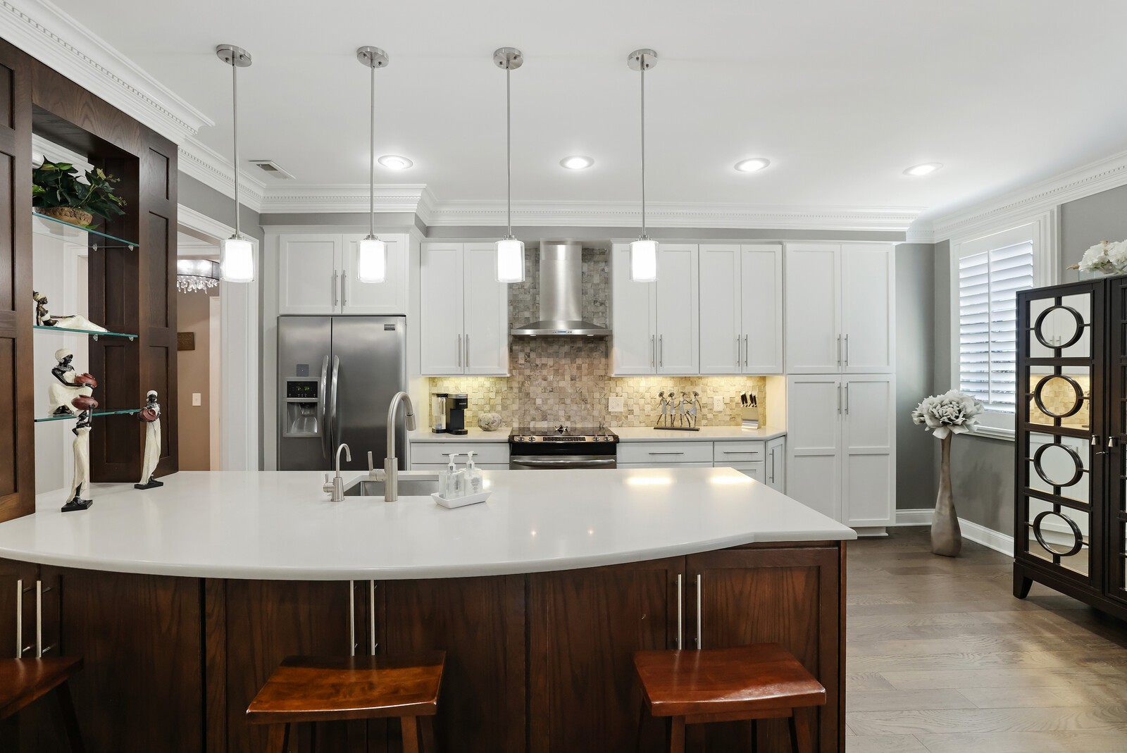 3733 West End Ave 206