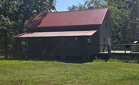 2312 Little Fish Trap Rd Lawrenceburg TN 38464