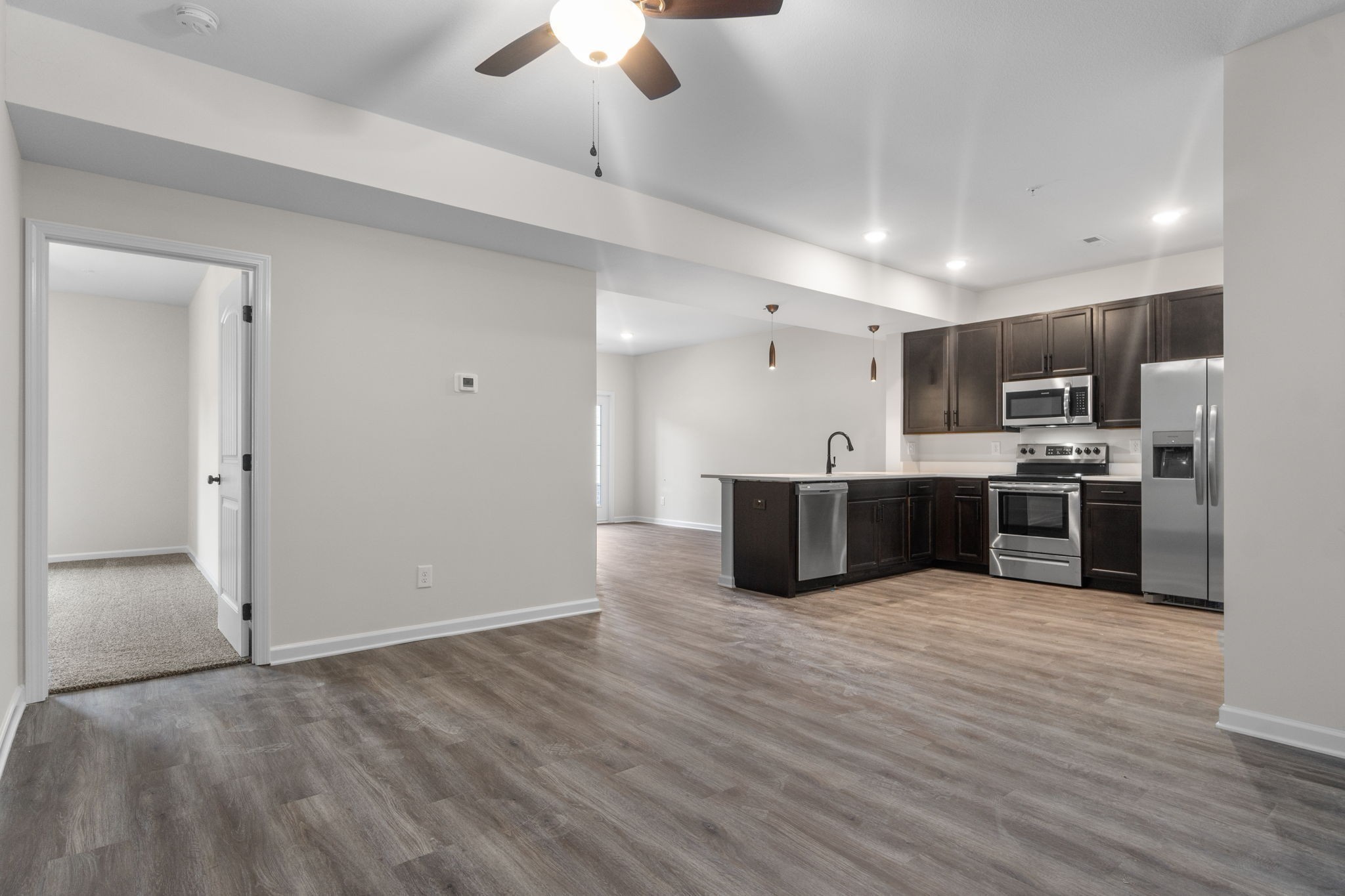 229 E Johnson Circle B-204