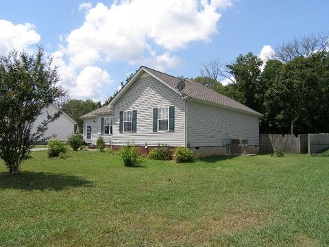 966 Sumerset Cir Lewisburg TN 37091