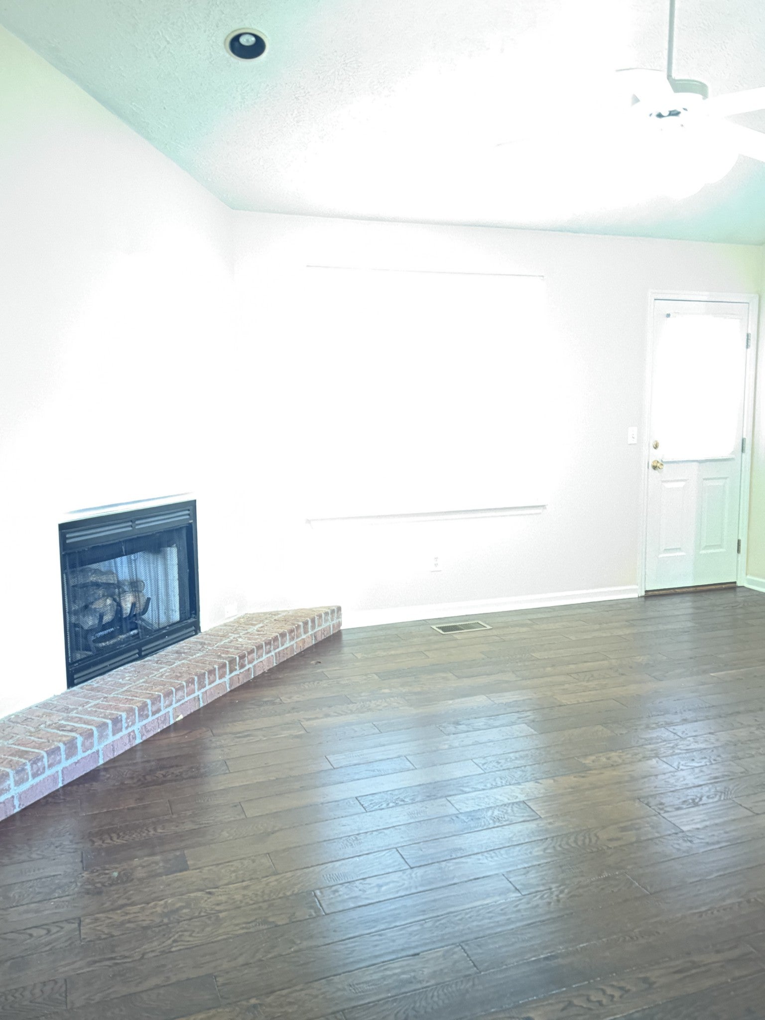 160 Bradford Cir