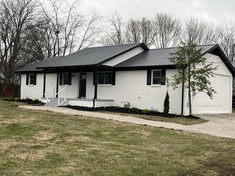 1047 New Deal Potts Rd Cottontown TN 37048