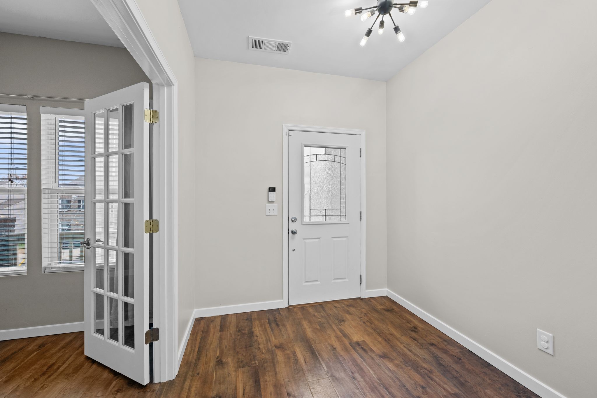 2569 Jordan Ridge Dr