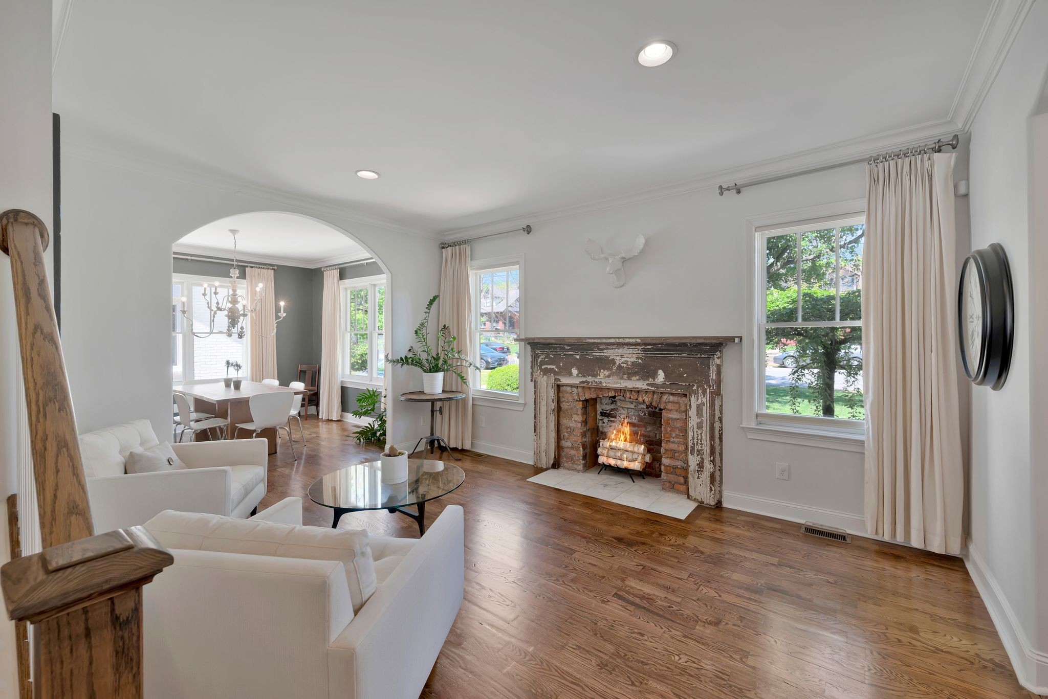 2807 W Linden Ave