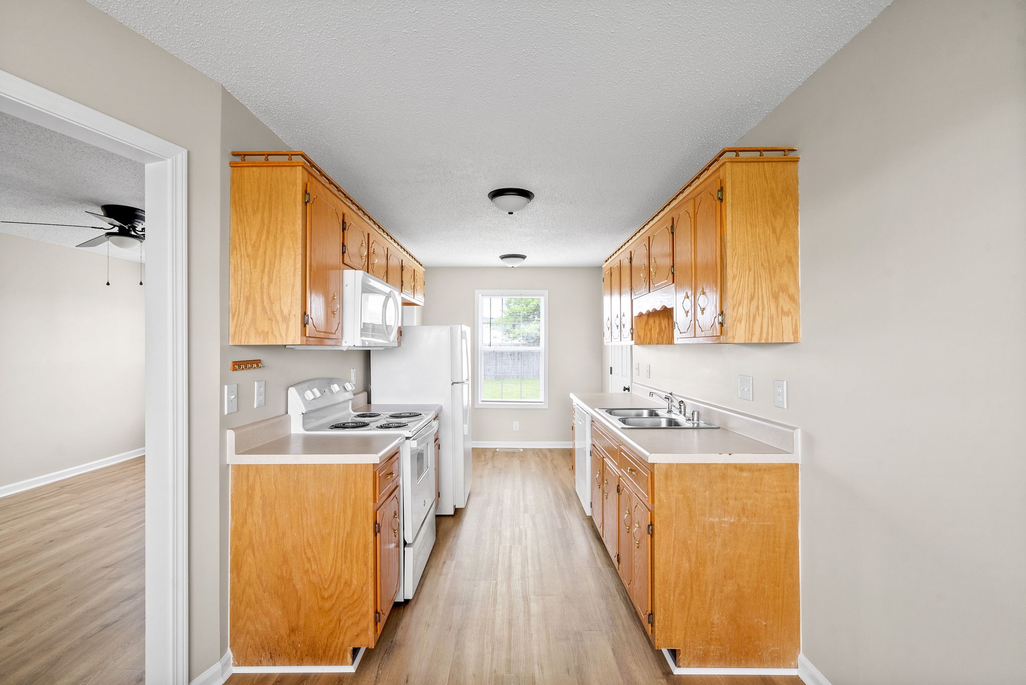 Oak Grove, Kentucky 42262, United States, 3 Bedrooms Bedrooms, ,1 BathroomBathrooms,Residential,Active,139601