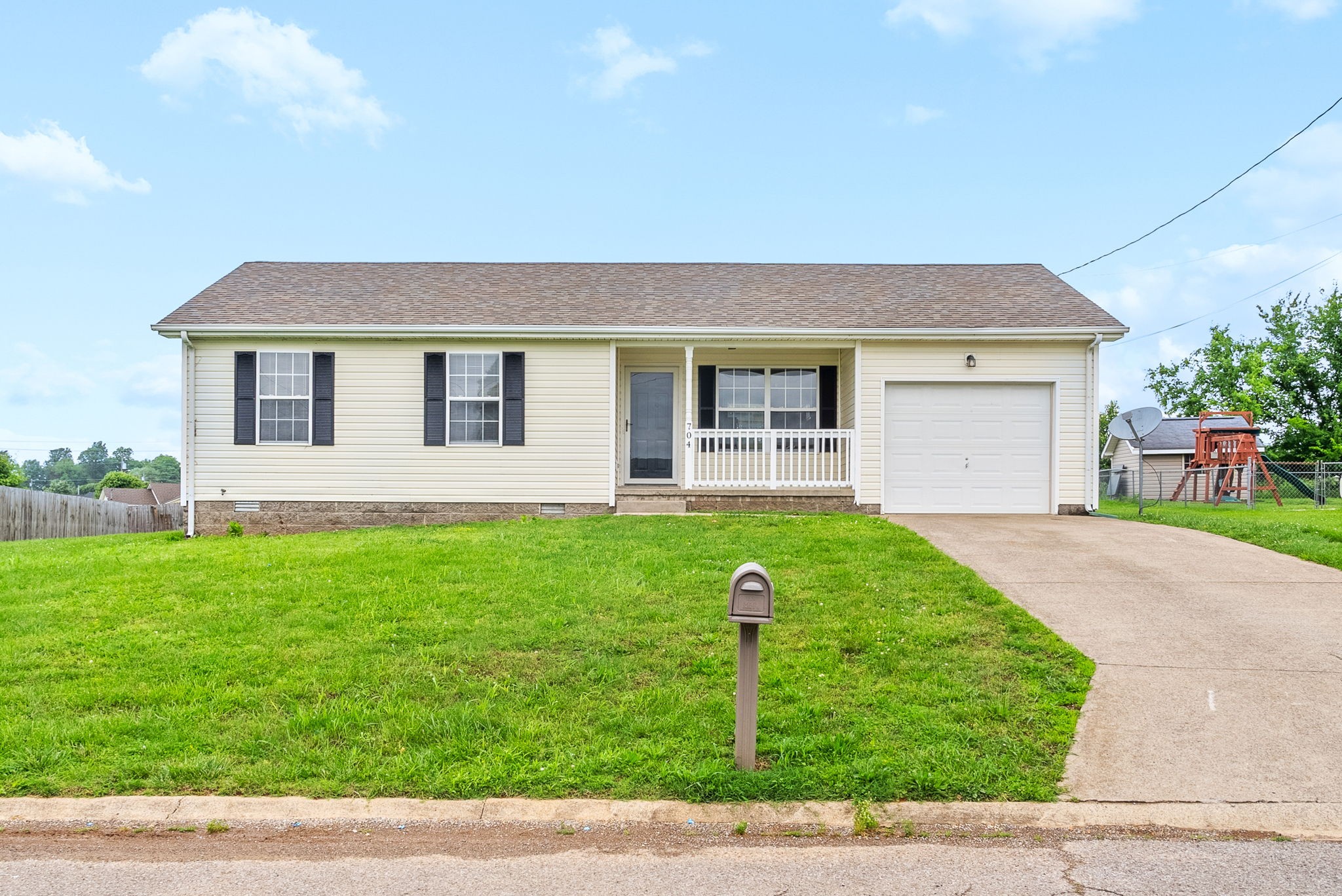 Oak Grove, Kentucky 42262, United States, 3 Bedrooms Bedrooms, ,1 BathroomBathrooms,Residential,Active,139601