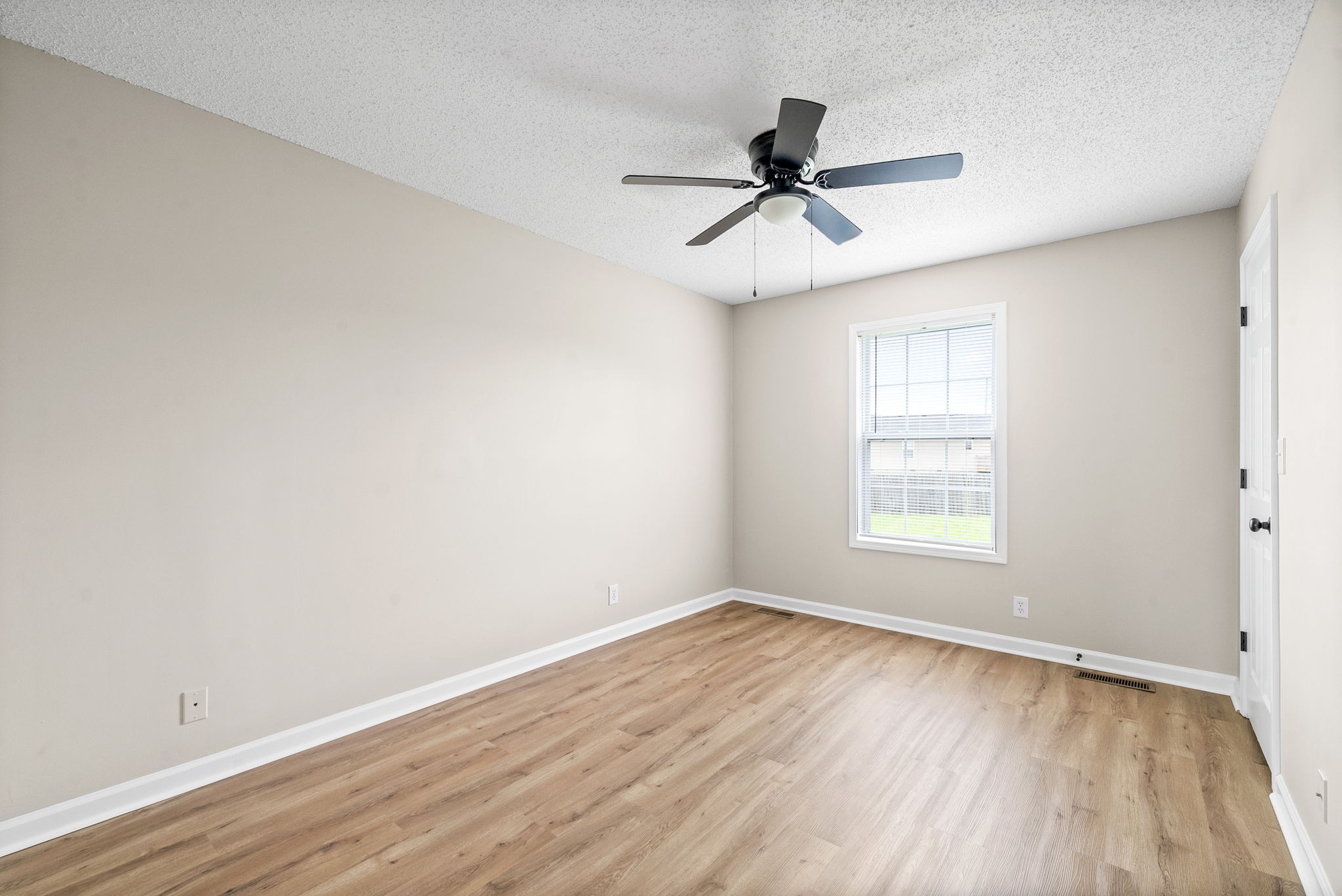 Oak Grove, Kentucky 42262, United States, 3 Bedrooms Bedrooms, ,1 BathroomBathrooms,Residential,Active,139601