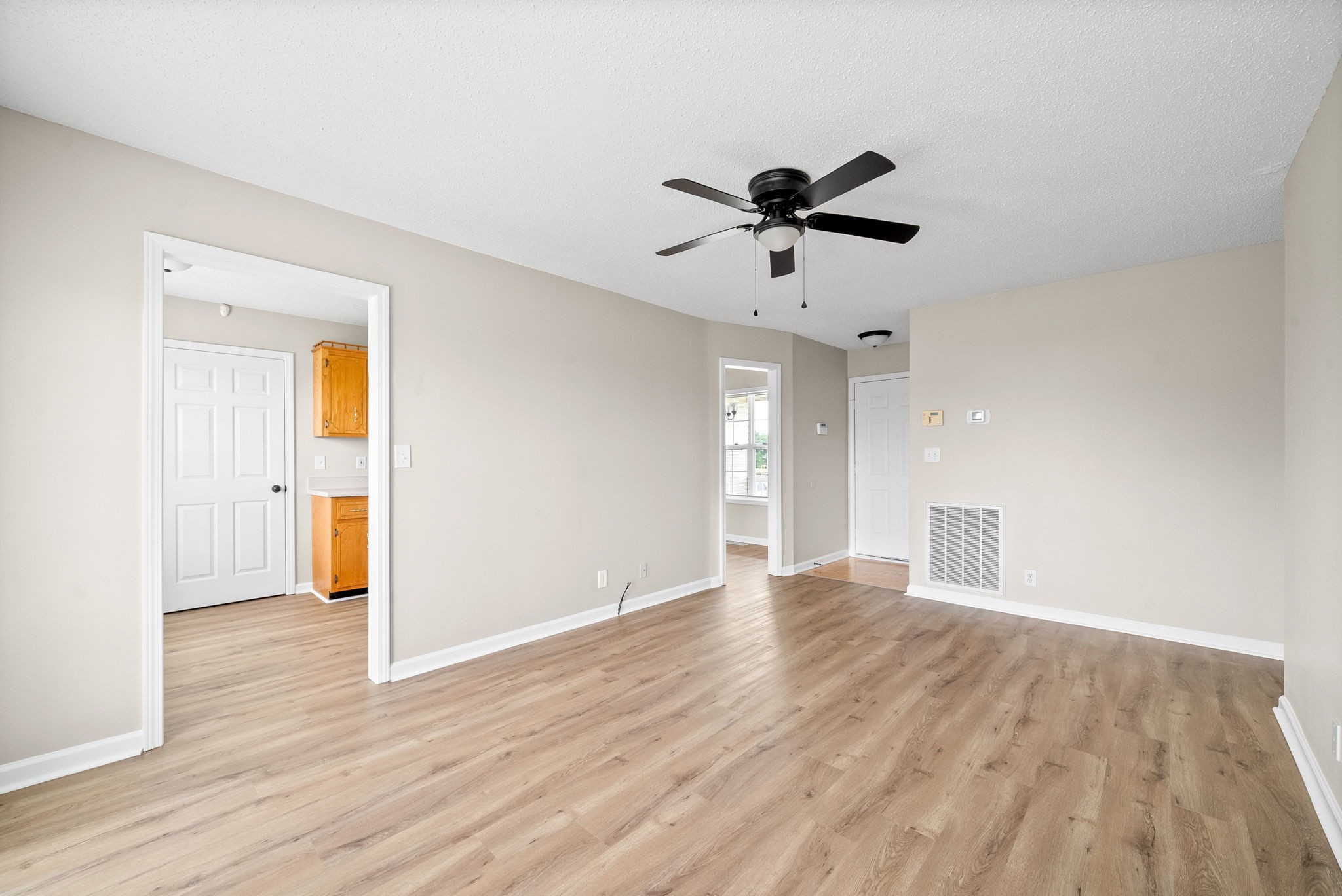 Oak Grove, Kentucky 42262, United States, 3 Bedrooms Bedrooms, ,1 BathroomBathrooms,Residential,Active,139601