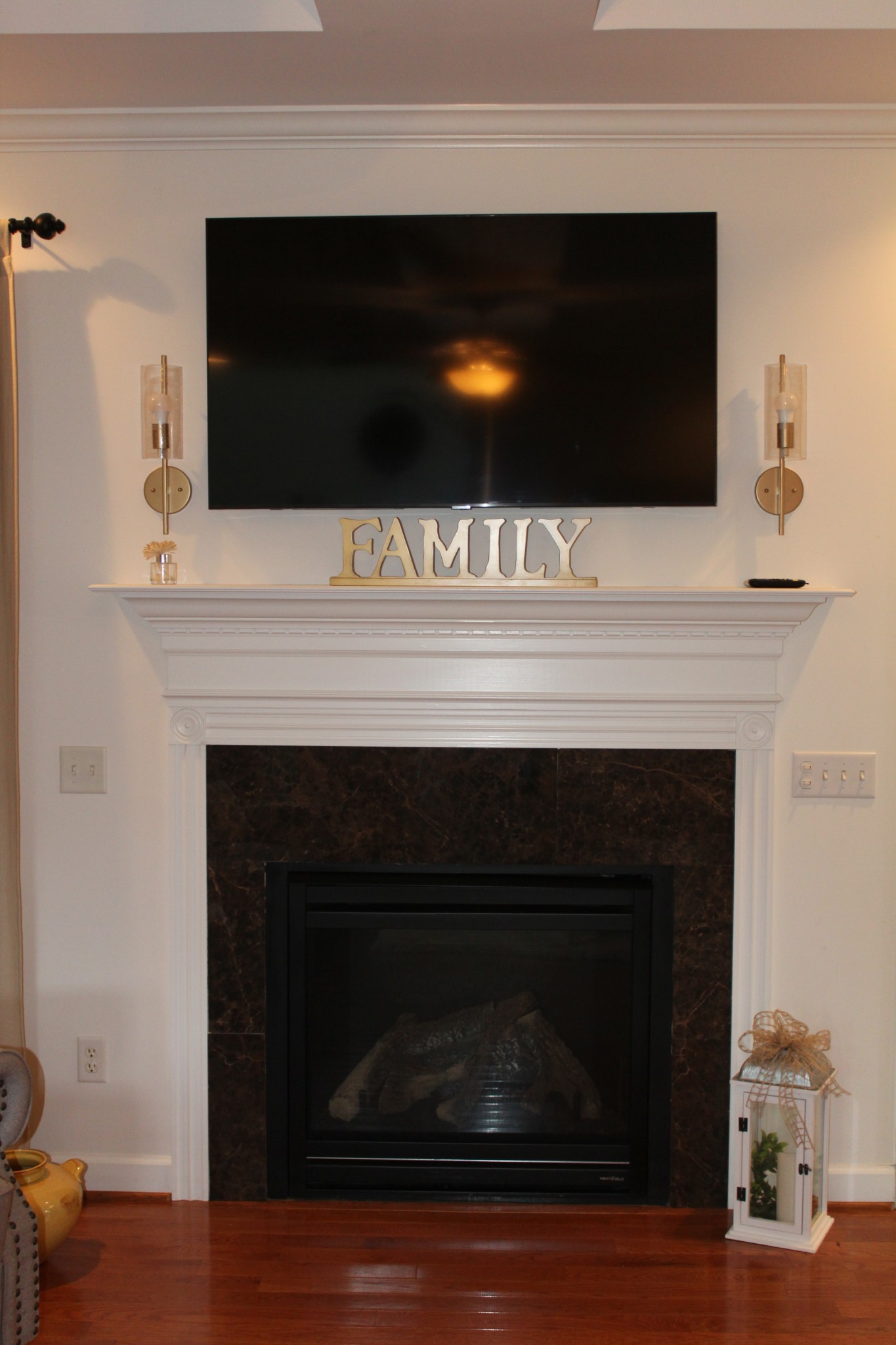 2105 Foster Cir