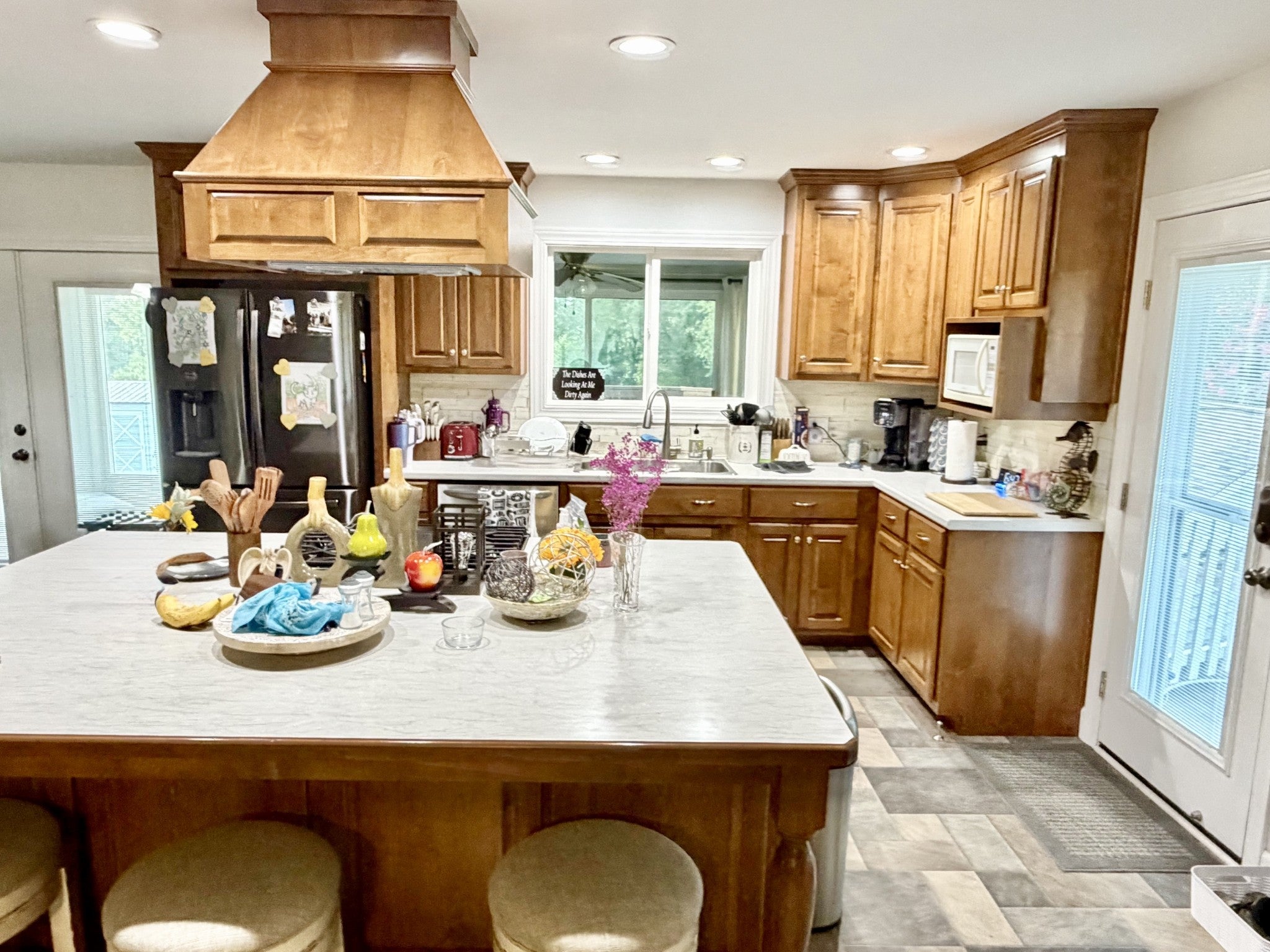 233 Twin Hill Dr