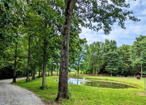 3425 Hopkins Bridge Rd Unionville TN 37180