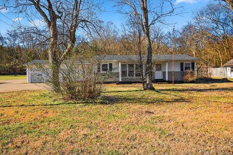 Photo of 1077 Slaters Creek Rd, Goodlettsville, TN 37072 (MLS # 3215238)