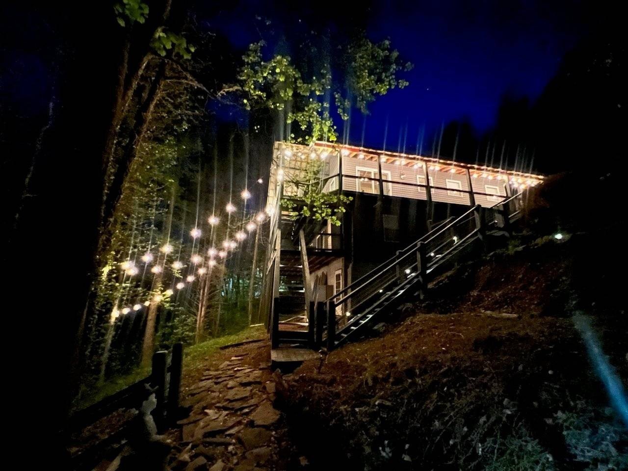 1337 Lakeside Dr