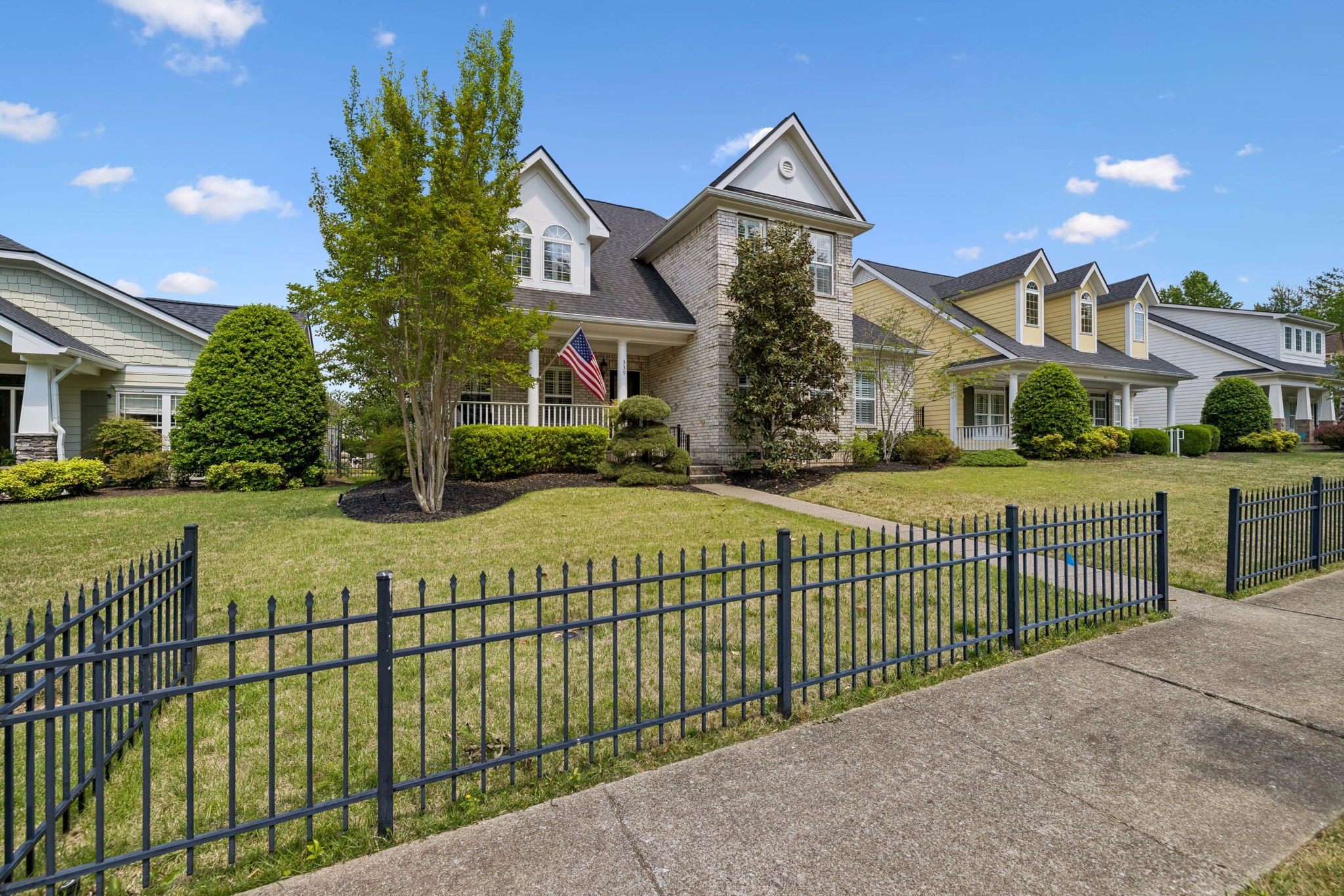 339 Rosebud Cir