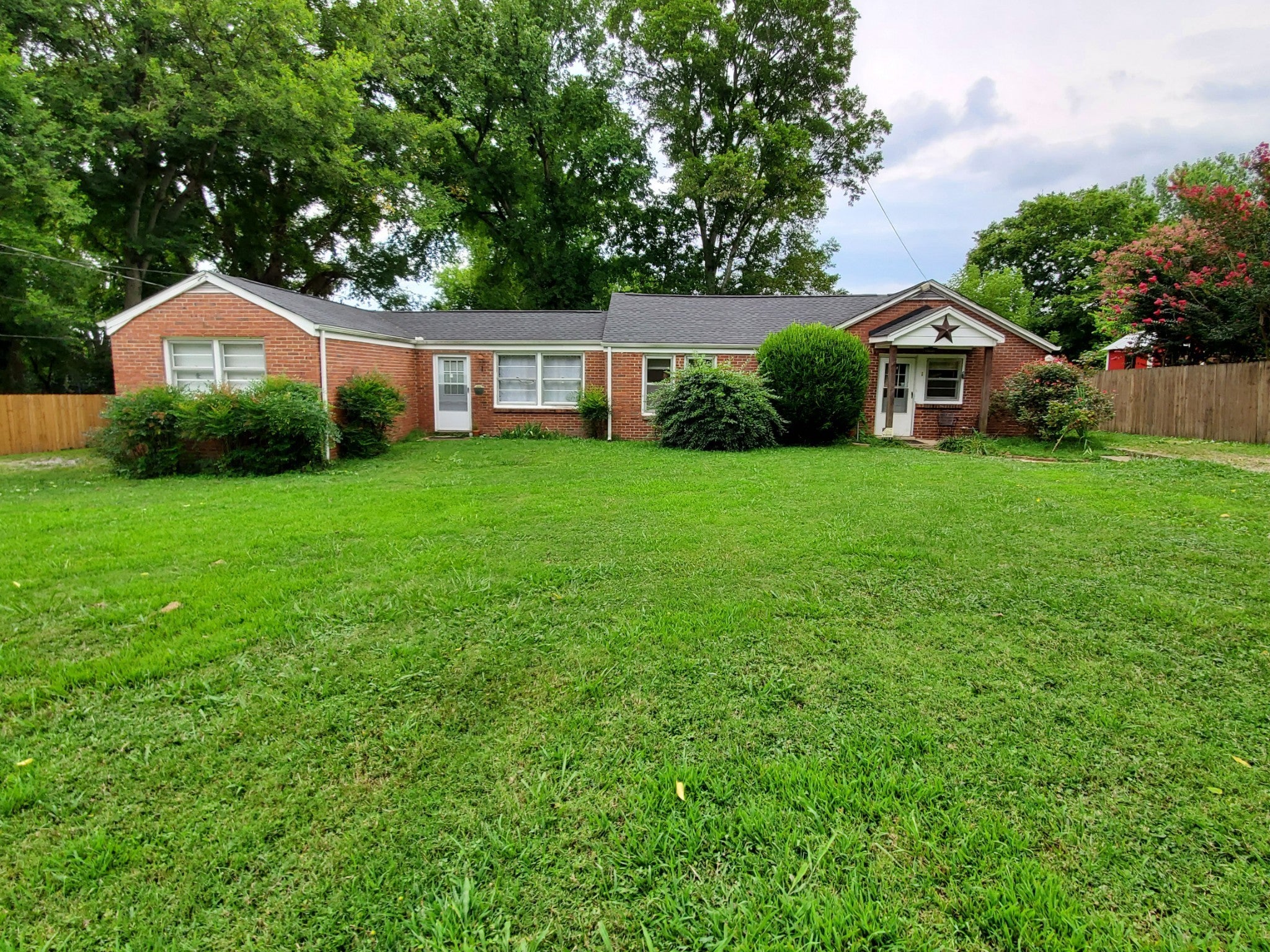 2112 McGavock Pike A