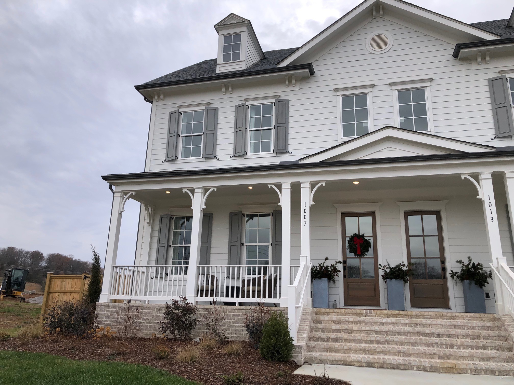 Photo 2 of 15 of 2061 Hollydale Alley townhome