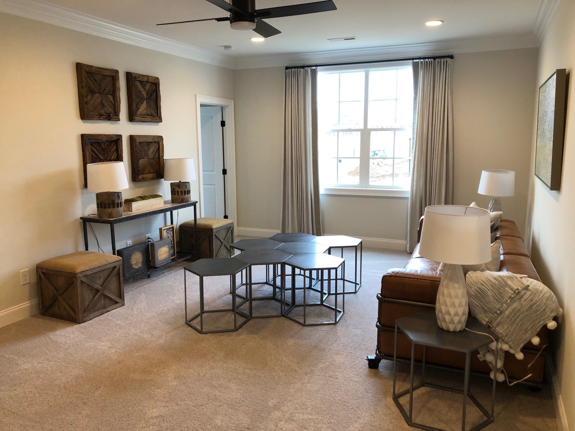 Photo 9 of 15 of 2061 Hollydale Alley townhome